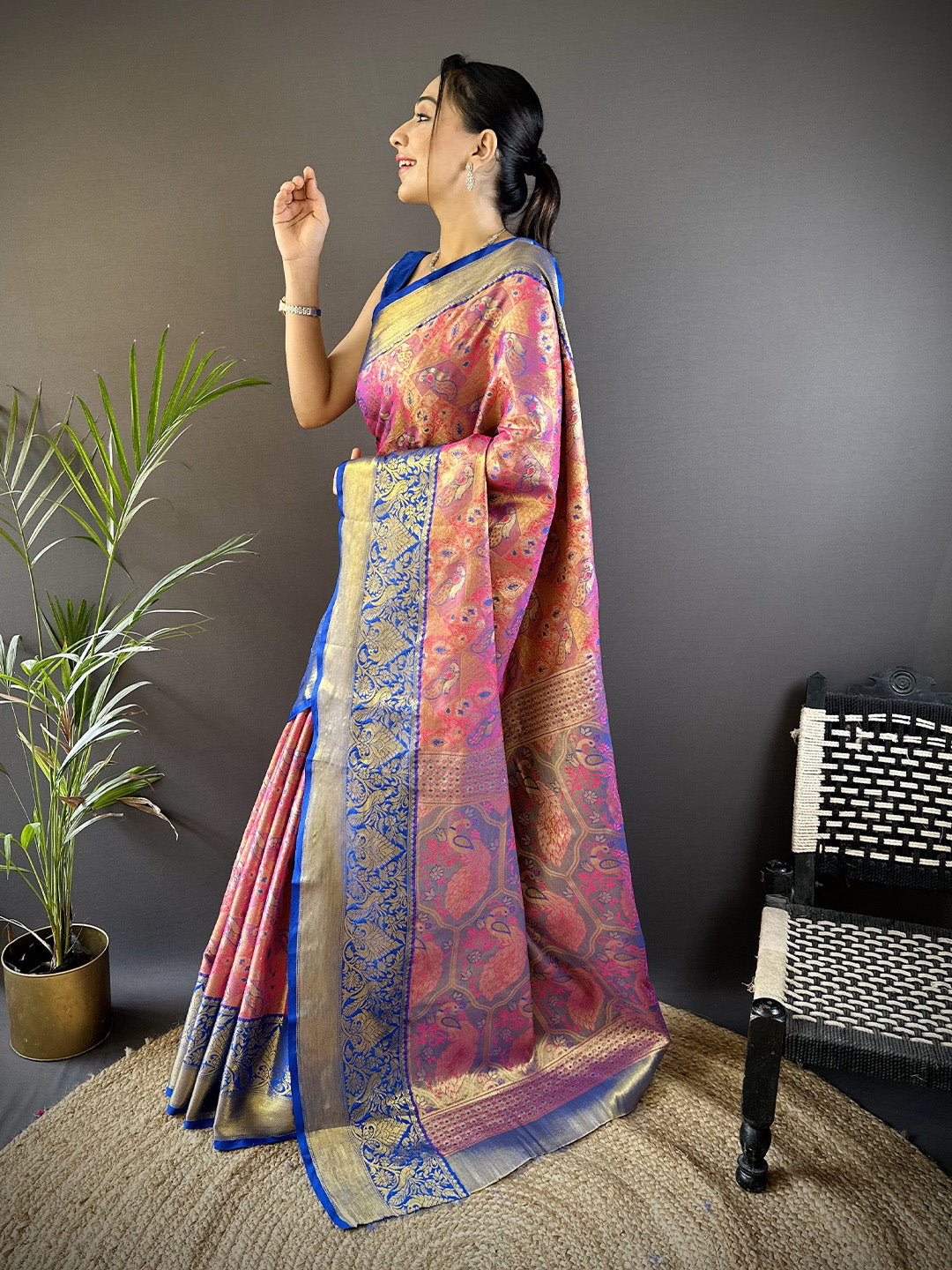 Urban Pallu Woven Design Silk Blend Traditional Saree