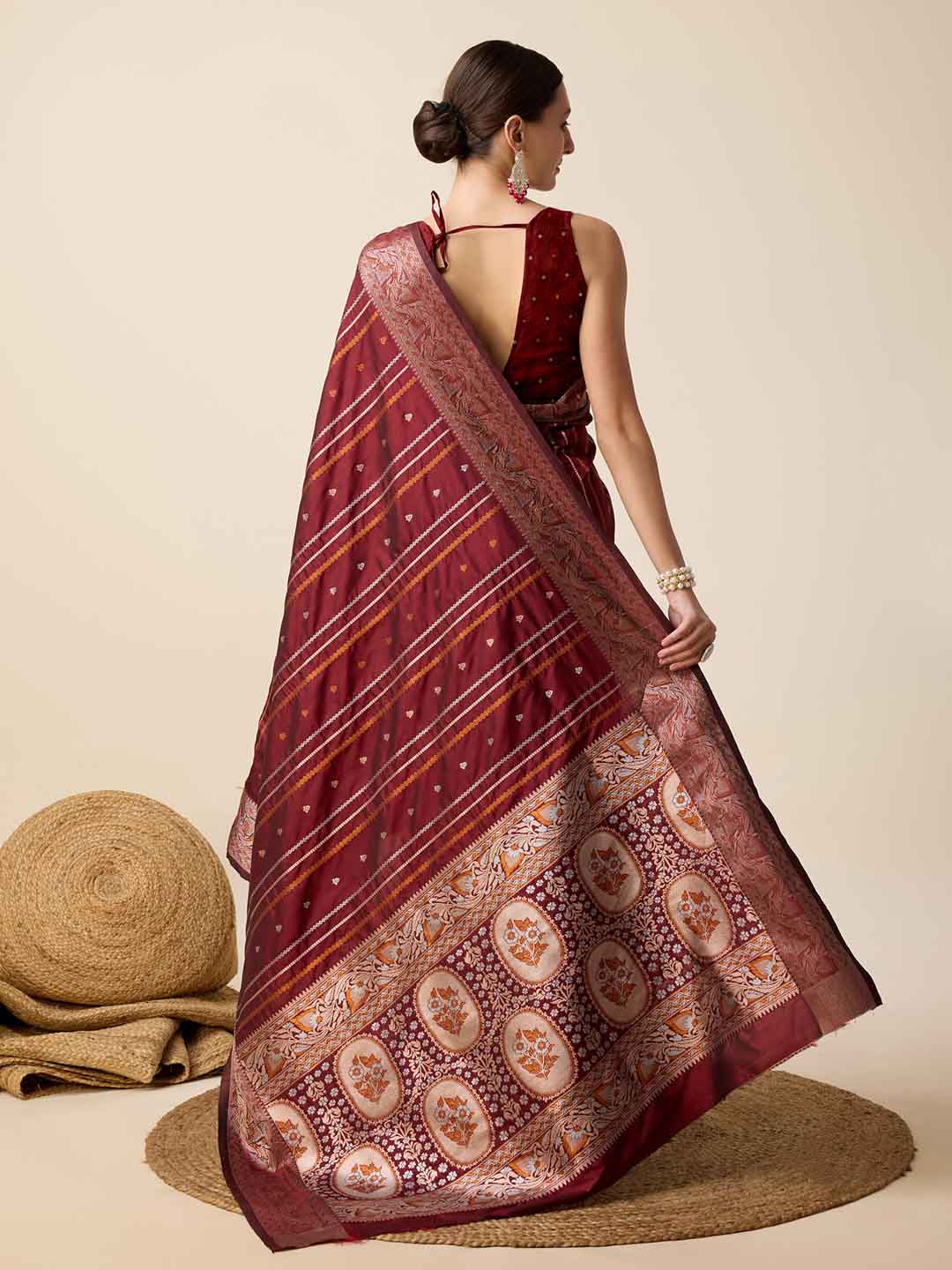 Urban Pallu Woven Design Silk Blend Party Saree