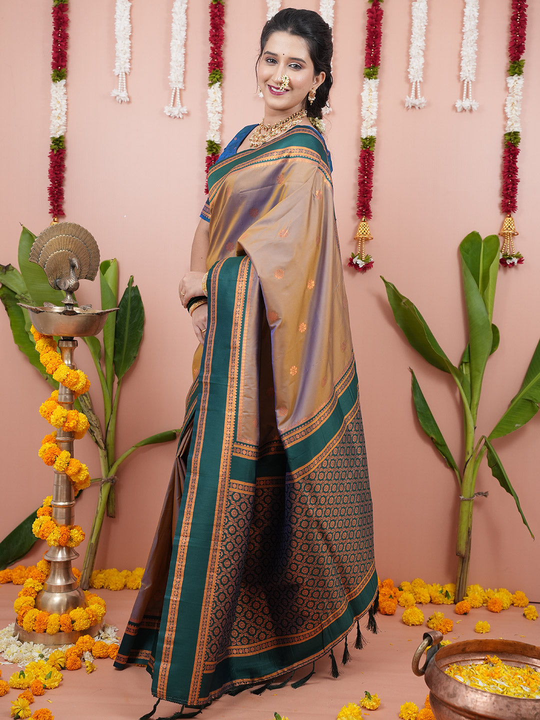 Urban Pallu Woven Design Silk Blend Traditional Saree