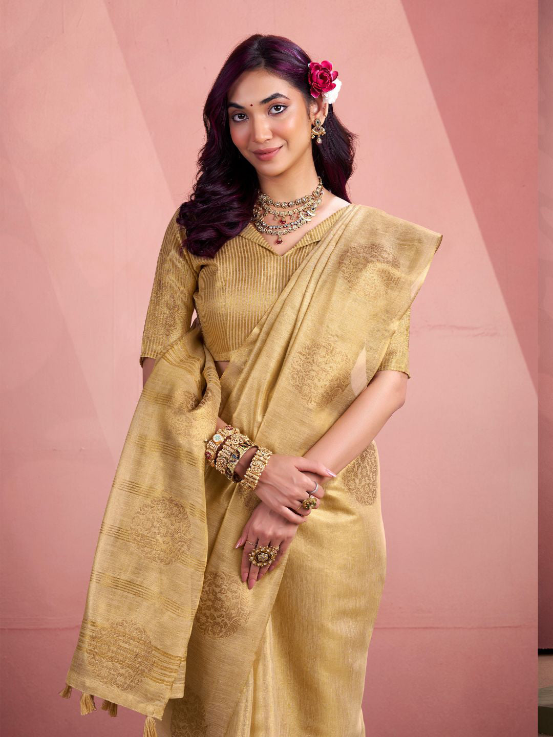 Urban Pallu Woven Design Silk Blend Traditional Saree