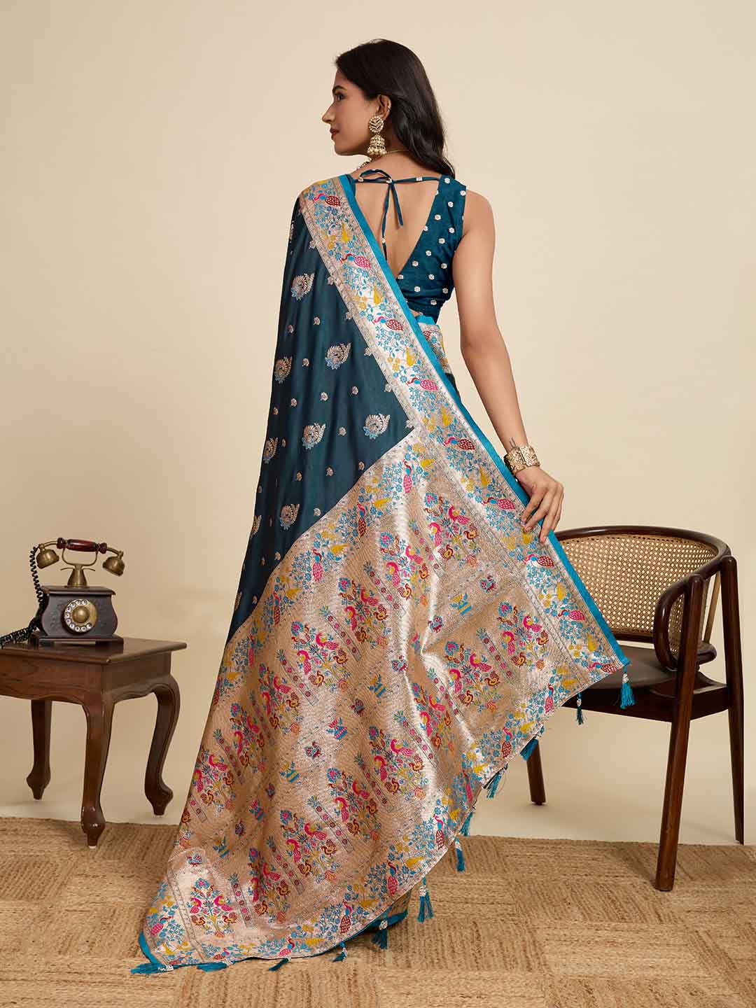 Urban Pallu Woven Design Silk Blend Party Saree