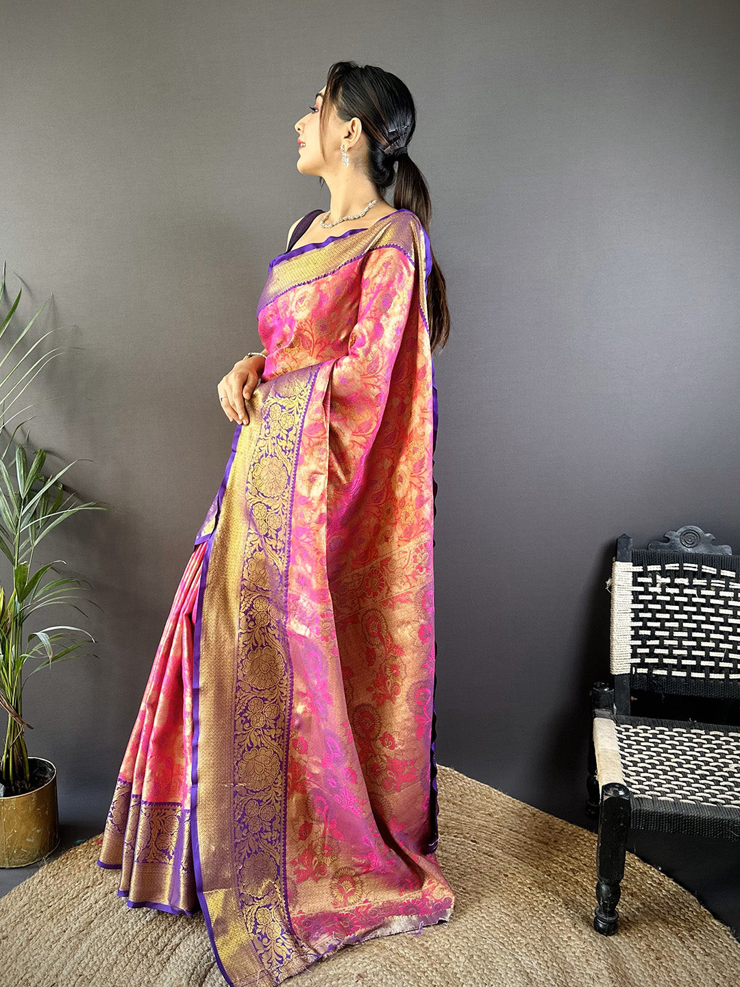 Urban Pallu Woven Design Silk Blend Traditional Saree