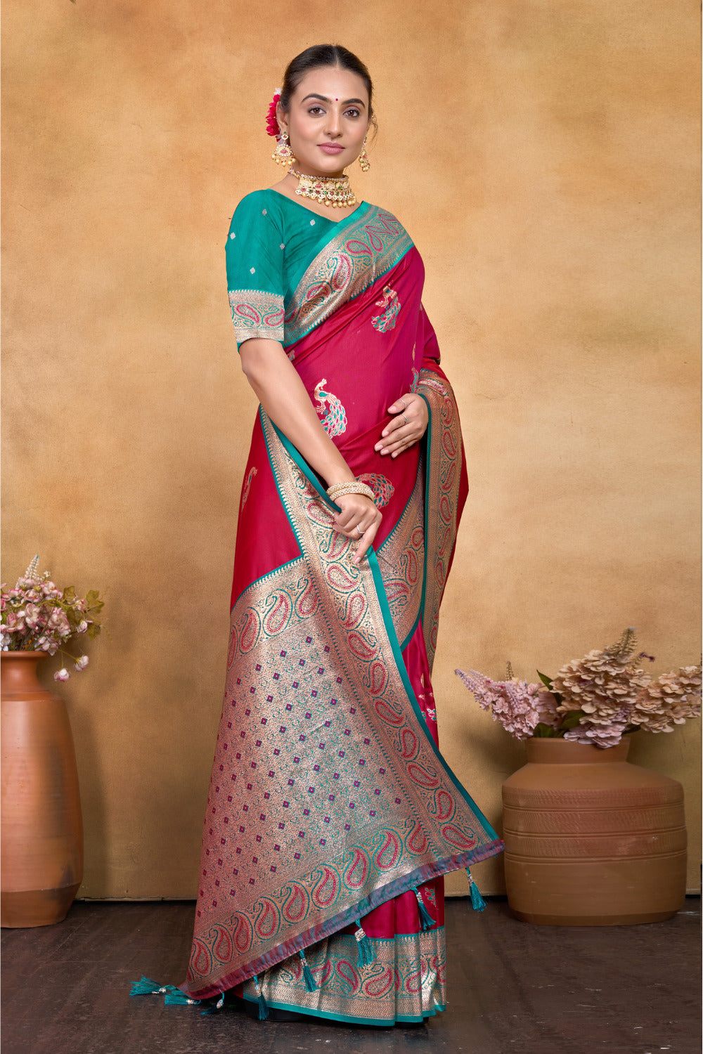 Urban Pallu Woven Design Silk Blend Fusion Saree