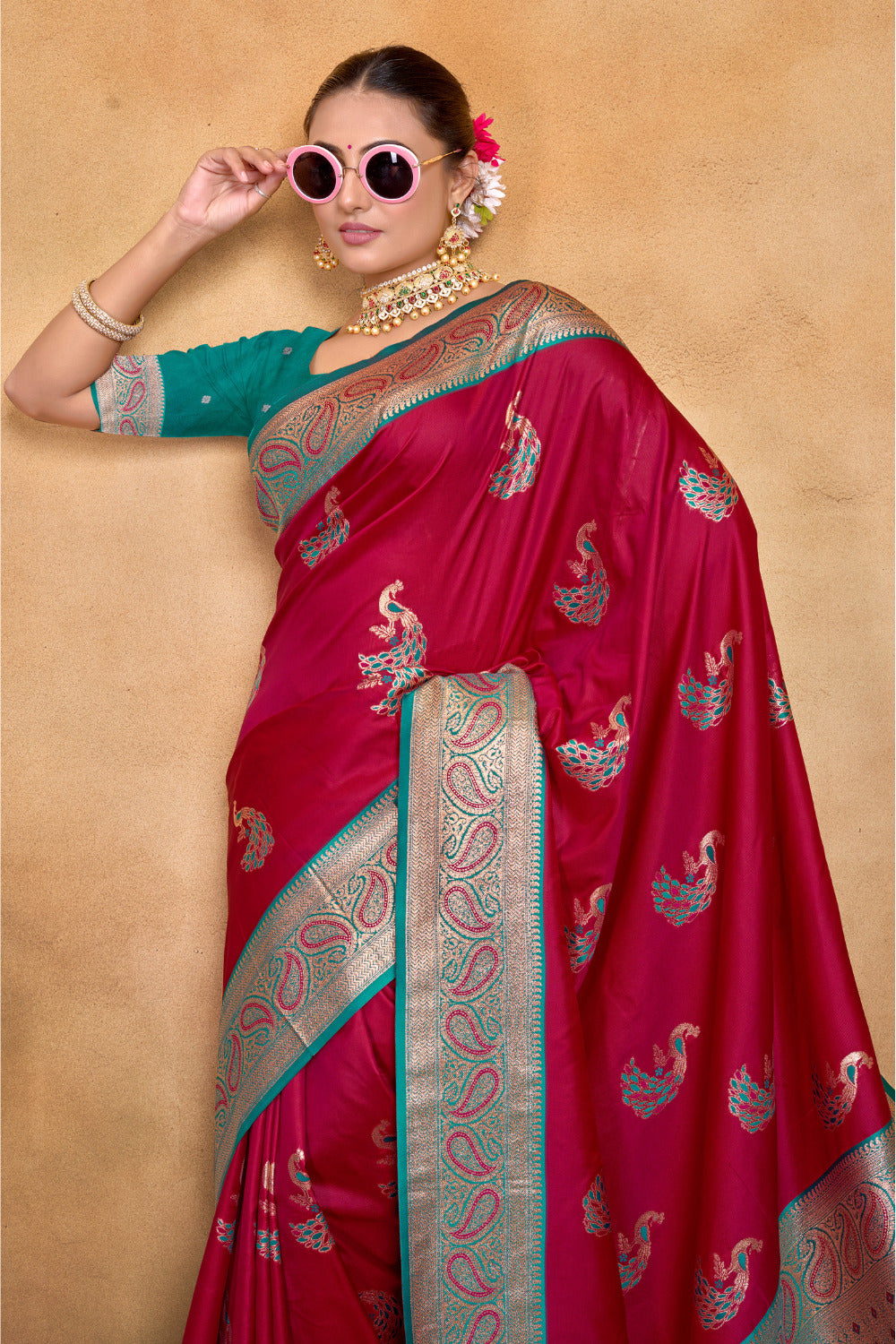 Urban Pallu Woven Design Silk Blend Fusion Saree