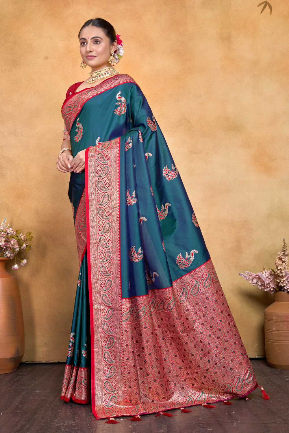 Urban Pallu Woven Design Silk Blend Fusion Saree