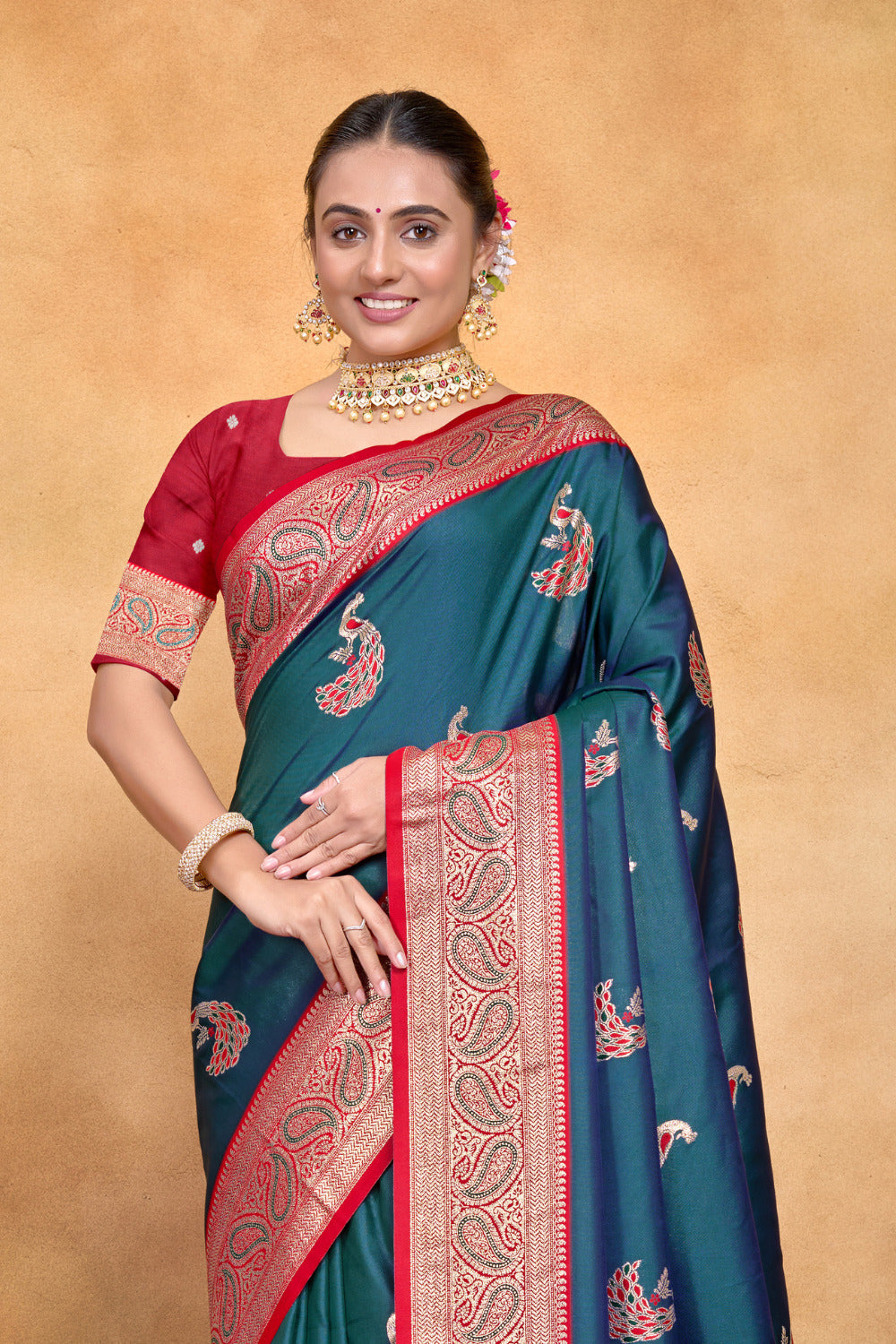 Urban Pallu Woven Design Silk Blend Fusion Saree
