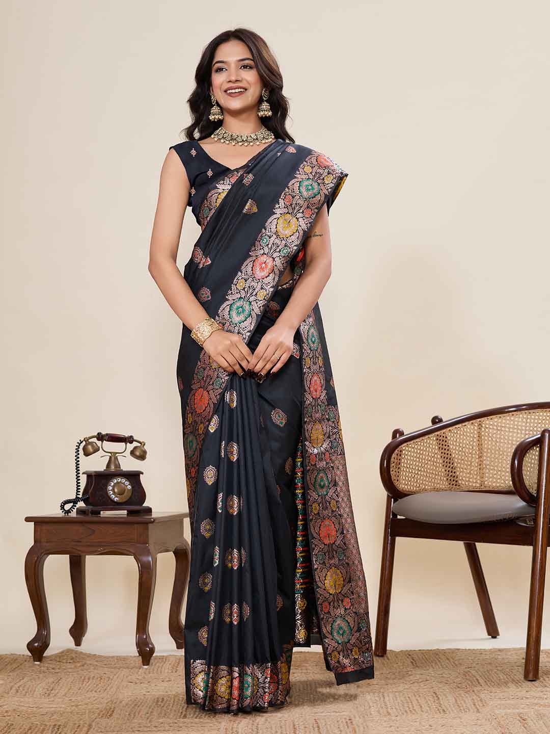 Urban Pallu Woven Design Silk Blend Party Saree