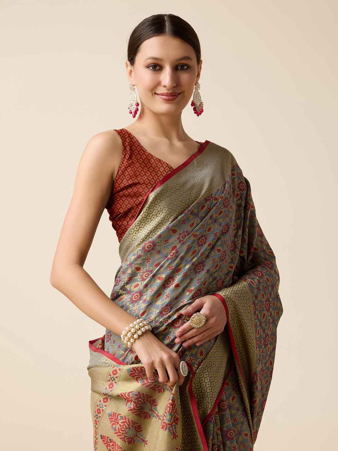 Urban Pallu Woven Design Silk Blend Party Saree