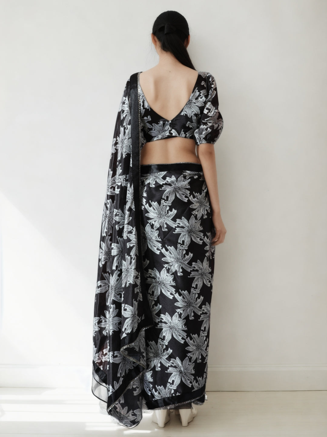 Urban Pallu Woven Design Silk Blend Fusion Saree