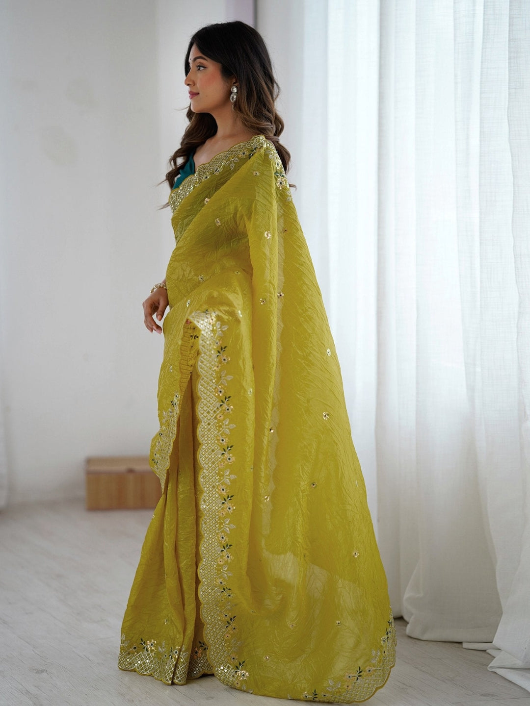 Urban Pallu Embroidered Tissue Festive Saree