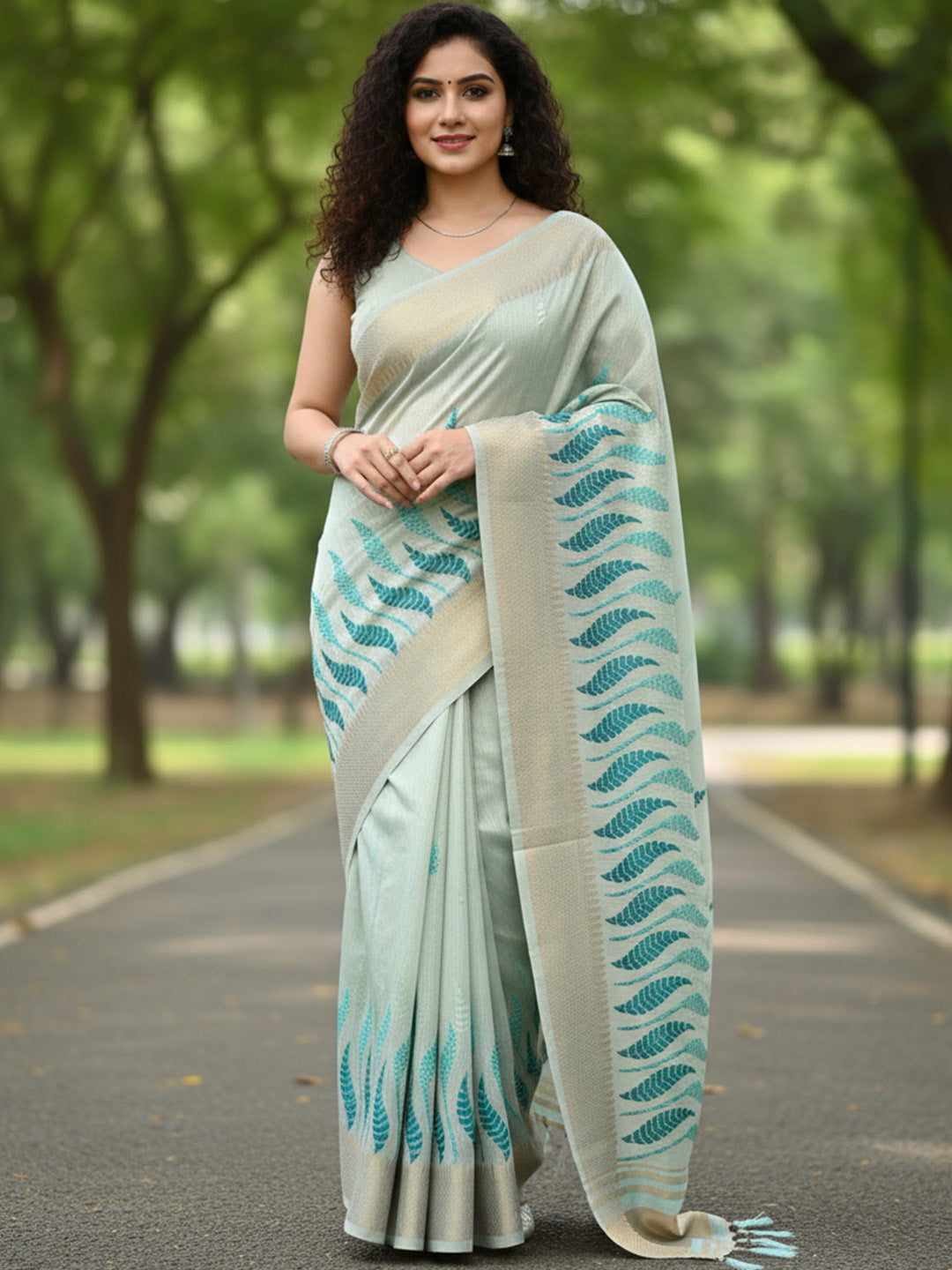 Urban Pallu Floral Sequinned Silk Blend Fusion Saree