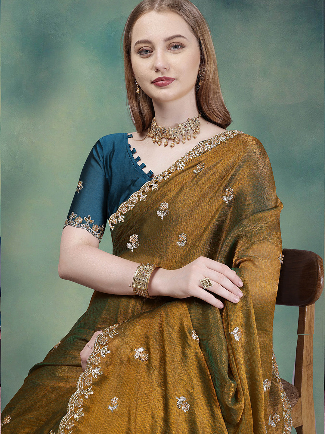 Urban Pallu Embroidered Organza Fusion Saree