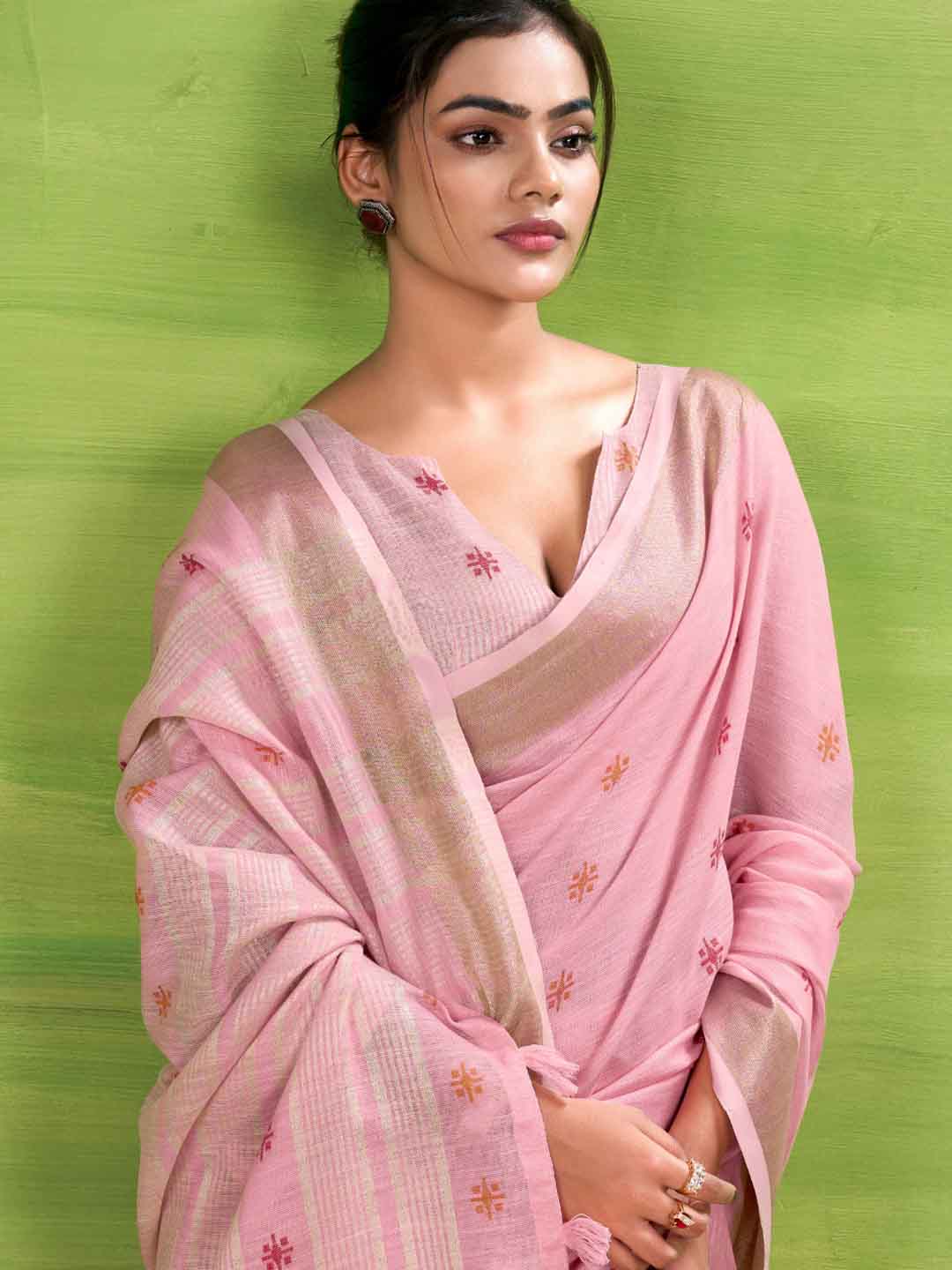 Urban Pallu Solid Cotton Blend Daily Saree