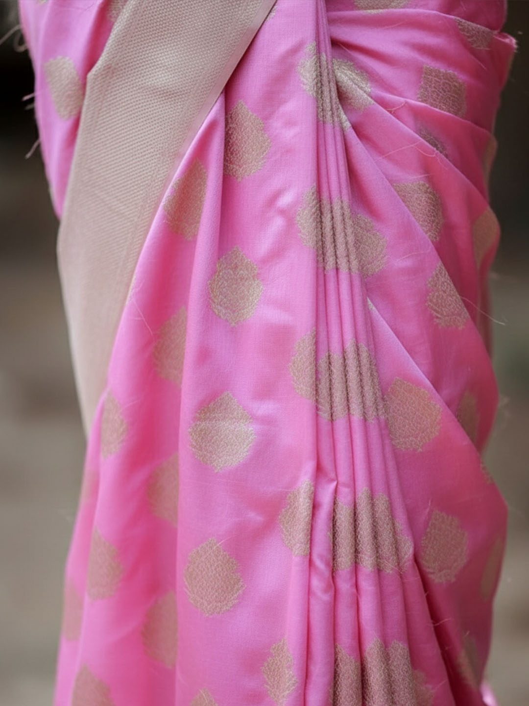 Urban Pallu Woven Design Silk Blend Work Saree
