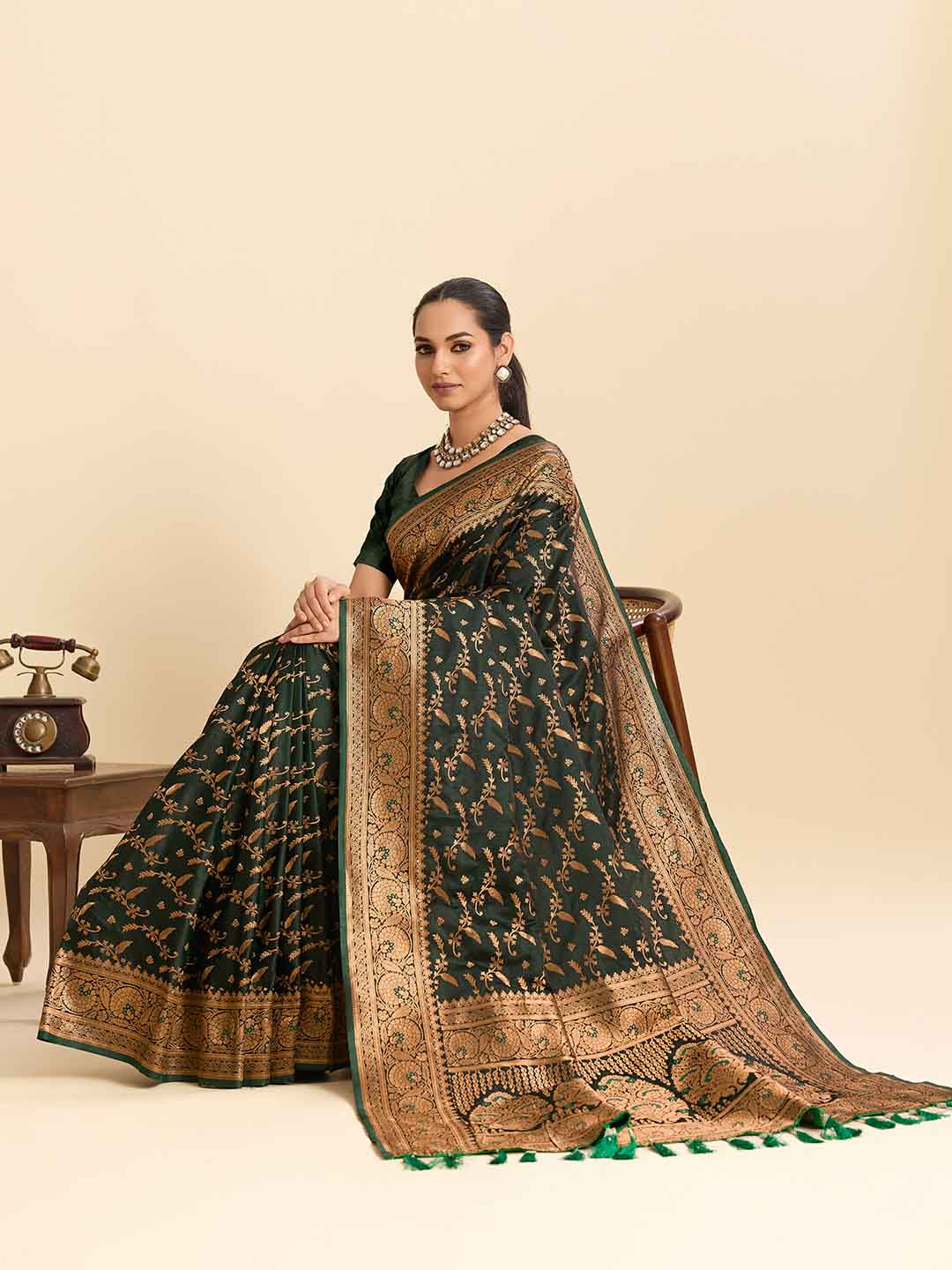 Urban Pallu Floral Sequinned Silk Blend Fusion Saree