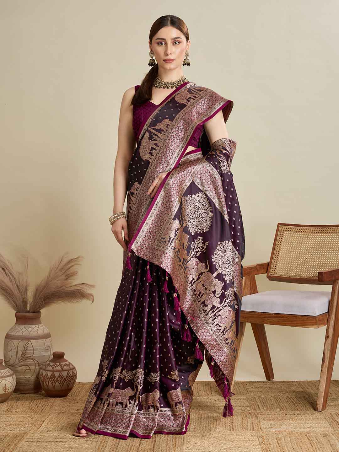 Urban Pallu Woven Design Silk Blend Party Saree
