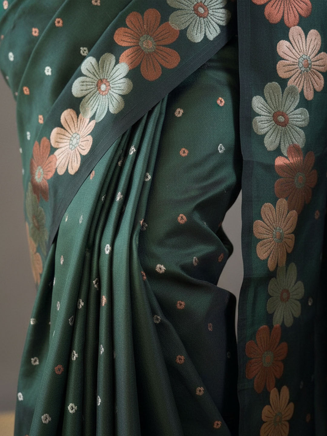 Urban Pallu Woven Design Silk Blend Work Saree