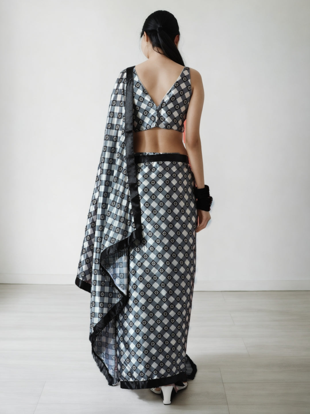 Urban Pallu Woven Design Silk Blend Fusion Saree
