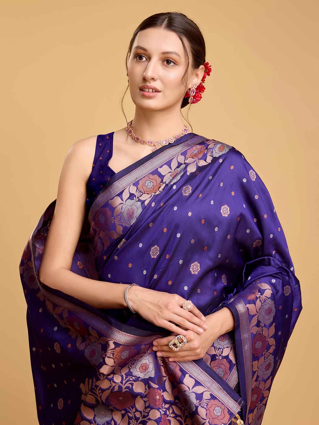 Urban Pallu Woven Design Silk Blend Party Saree