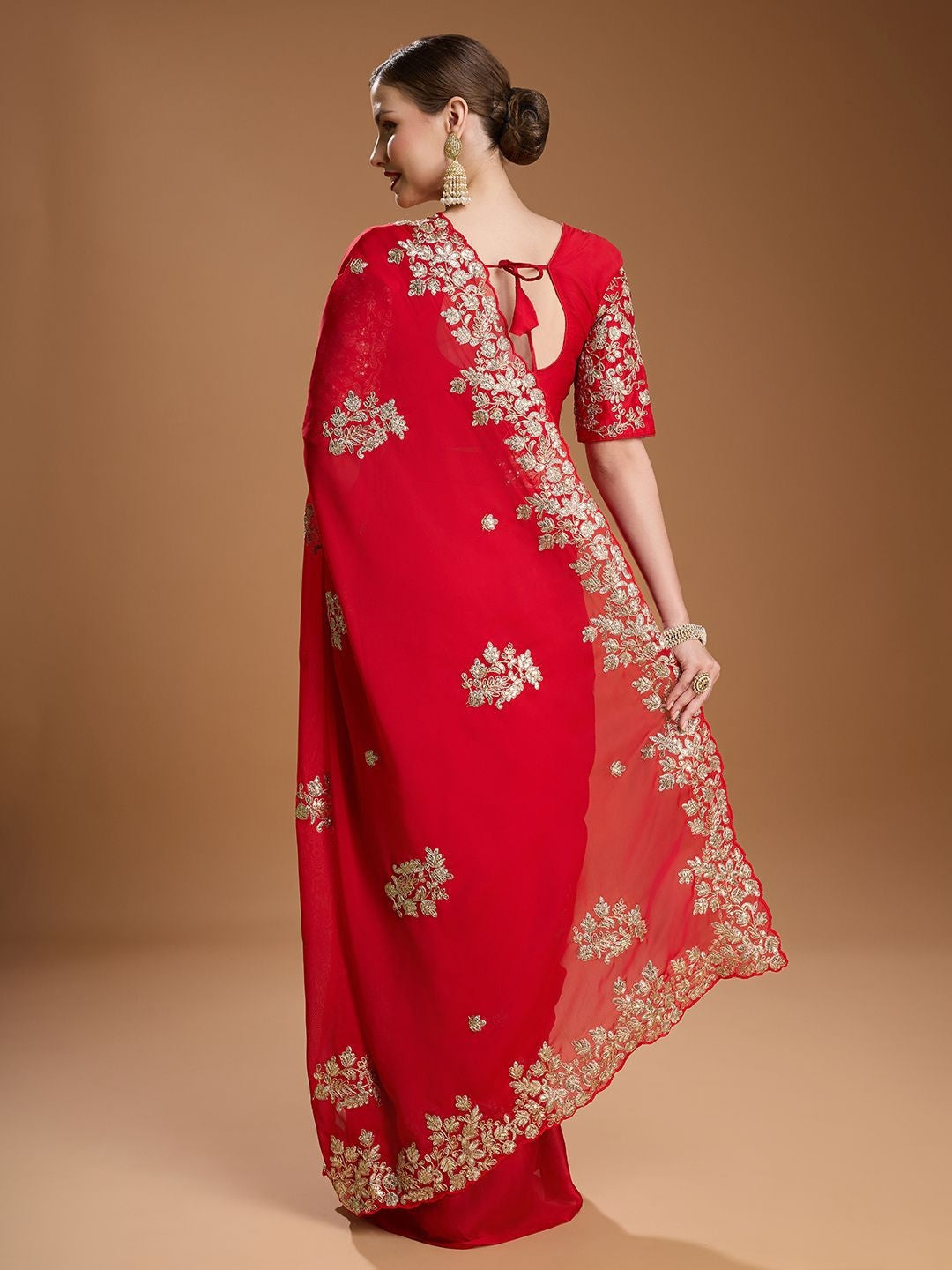 Urban Pallu Embroidered Tissue Festive Saree