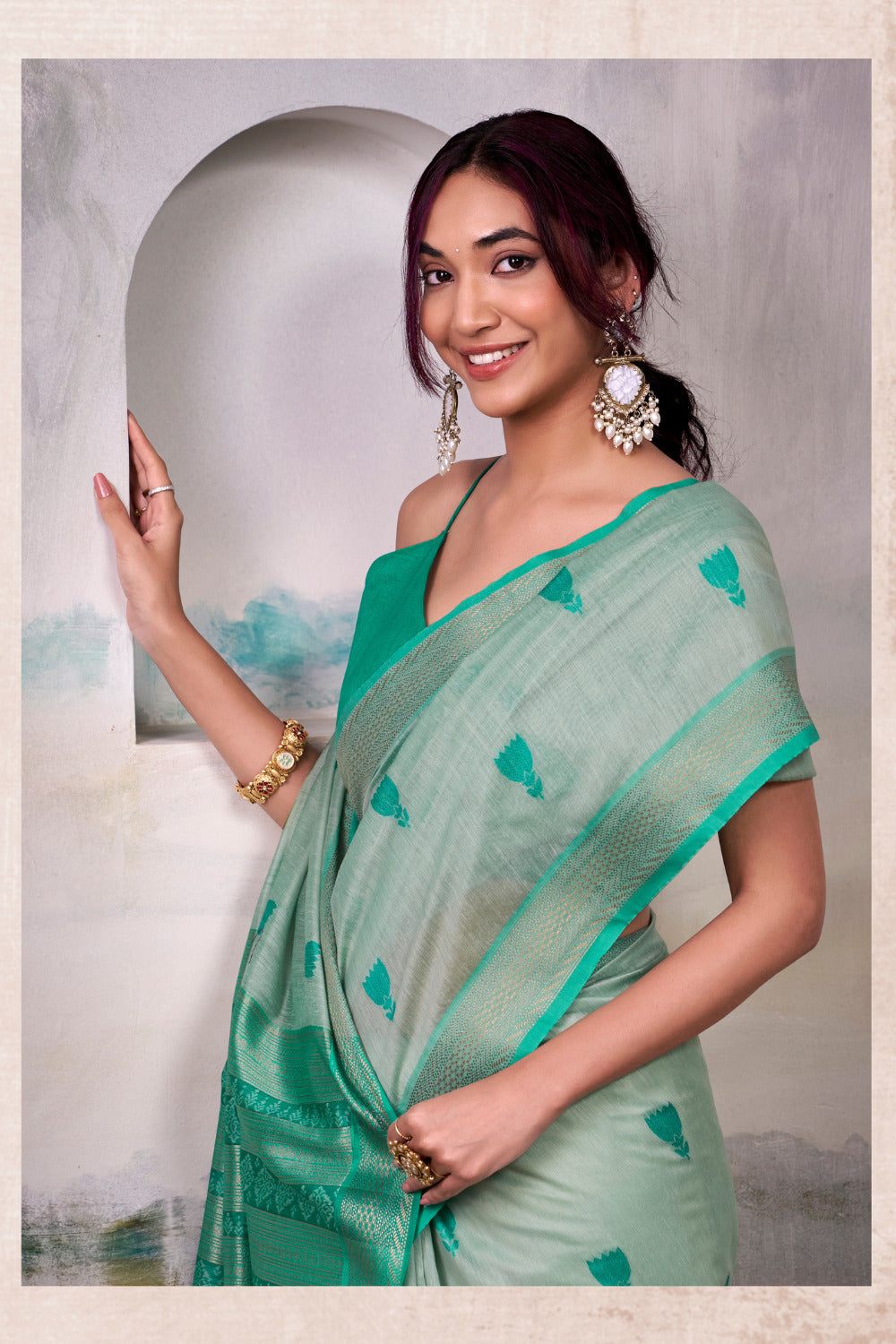 Urban Pallu Woven Design Cotton Blend Daily Saree