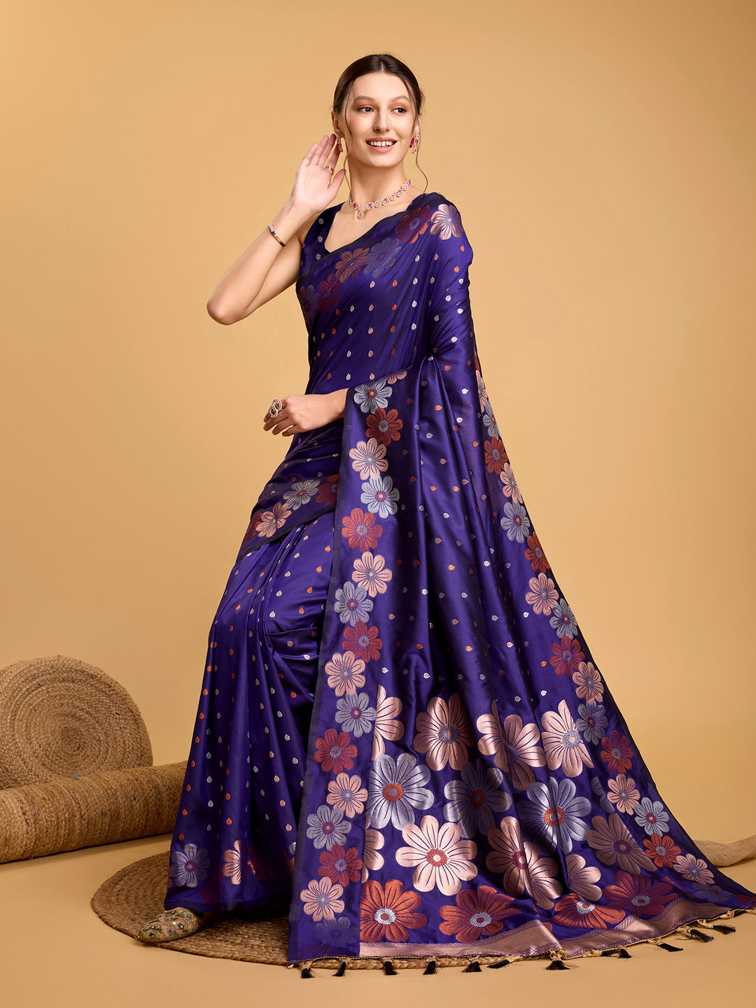 Urban Pallu Woven Design Silk Blend Party Saree