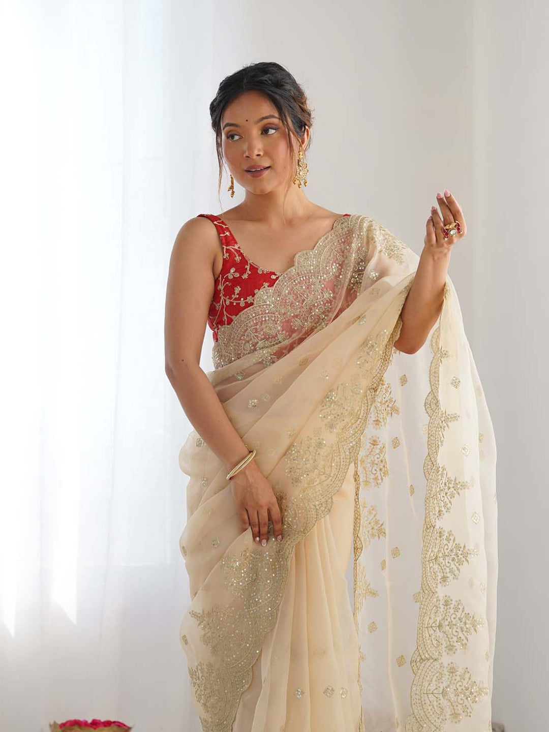 Urban Pallu Dyed Tissue Festive Saree