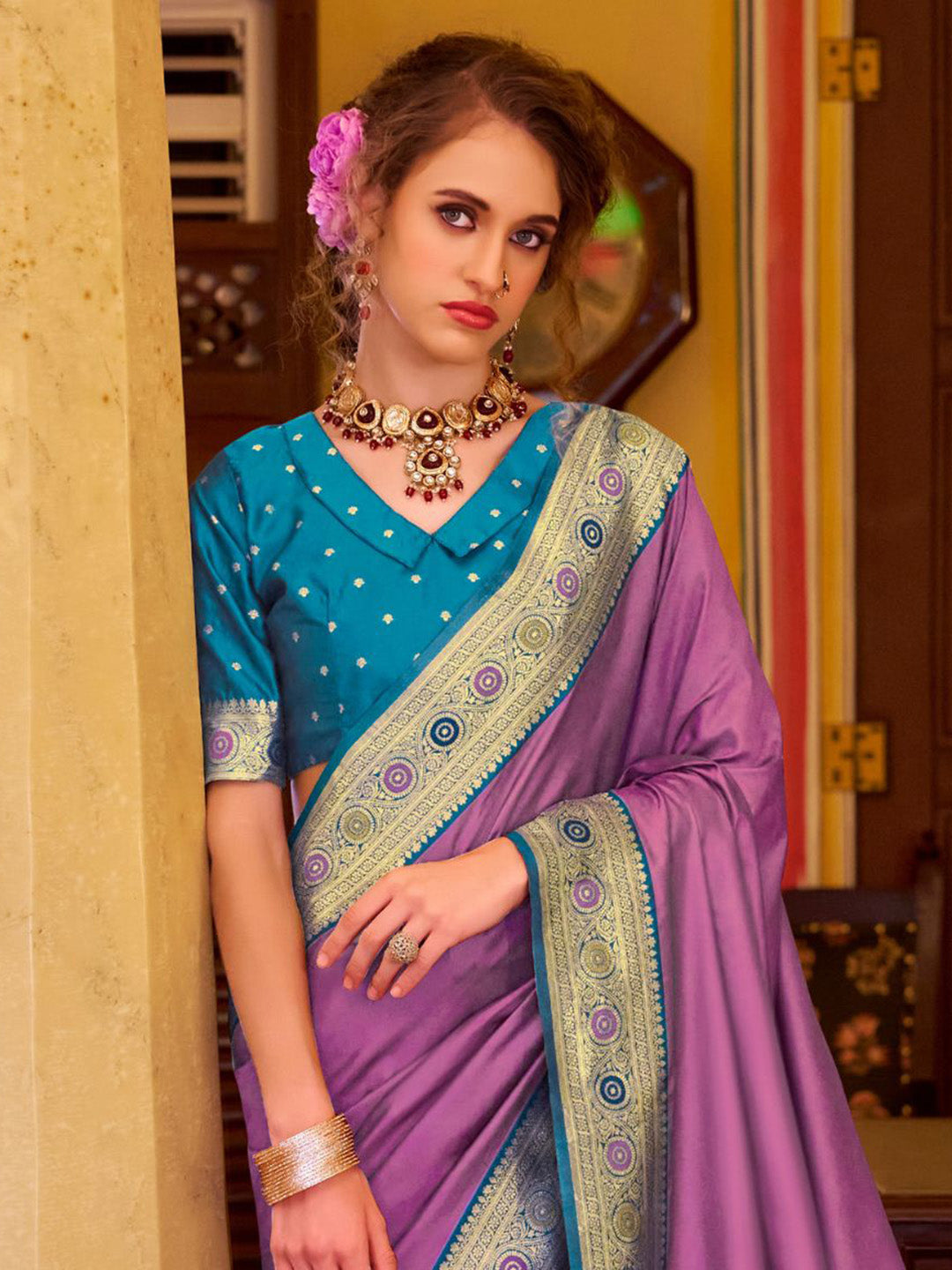 Urban Pallu Woven Design Silk Blend Daily Saree