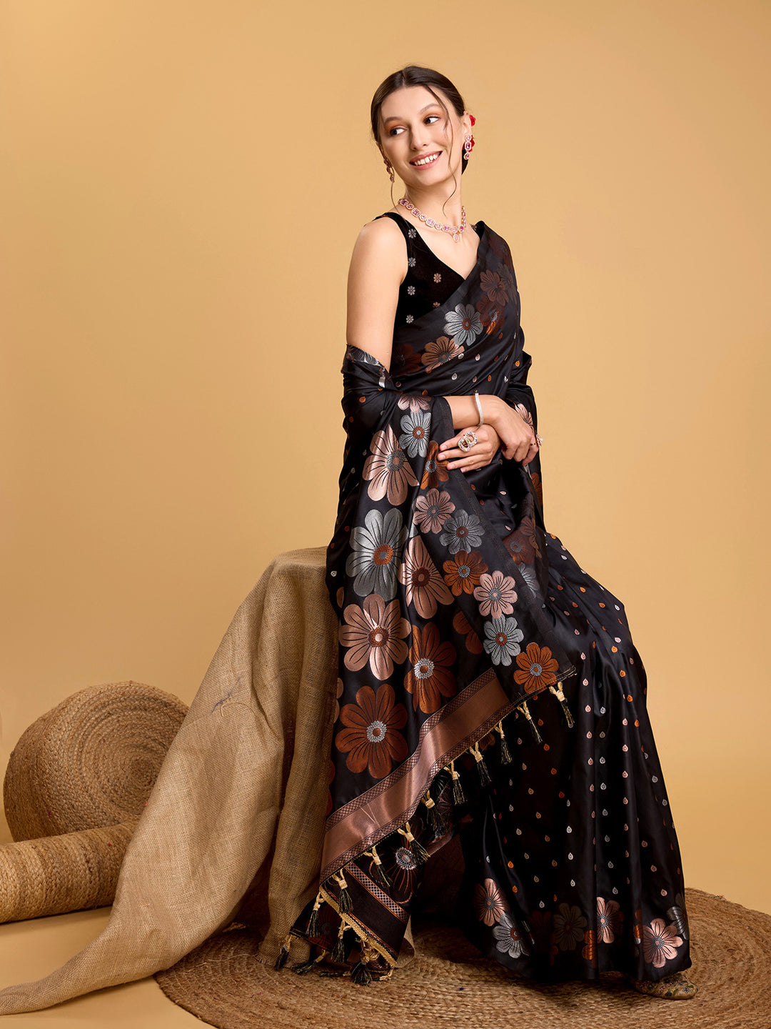 Urban Pallu Woven Design Silk Blend Party Saree