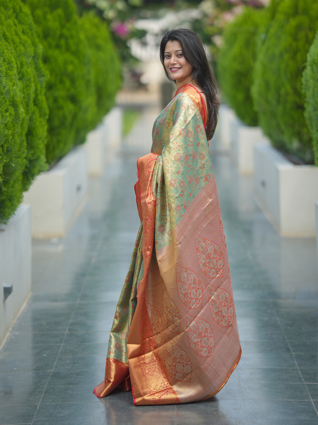 Urban Pallu Woven Design Art Silk Traditional Saree