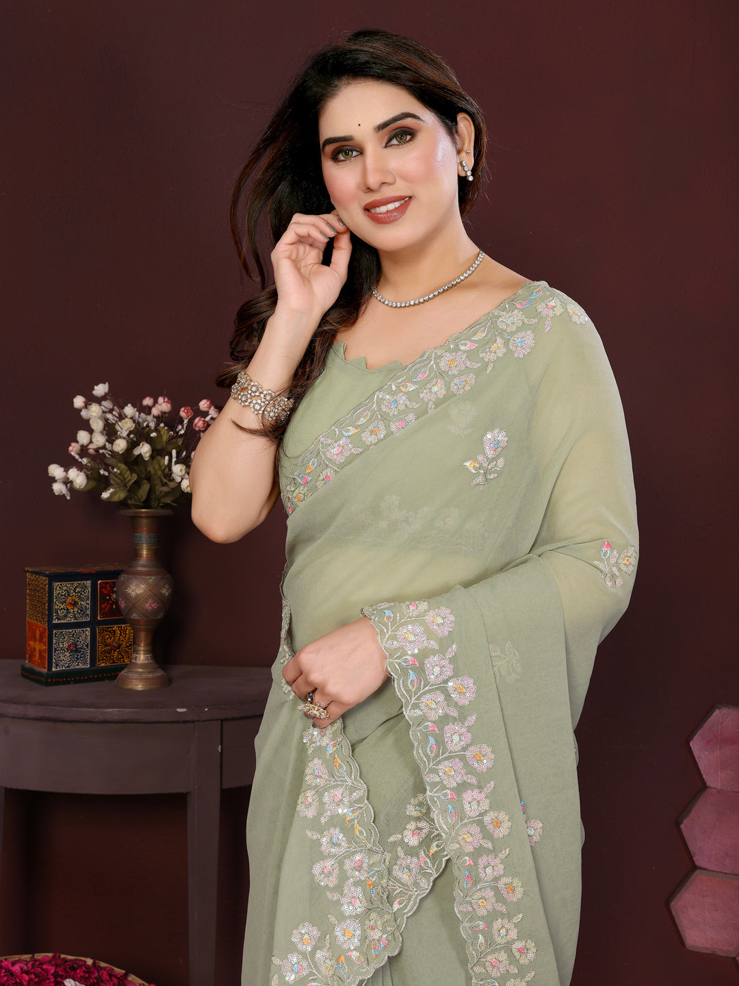 Urban Pallu Embroidered Poly Georgette Daily Saree