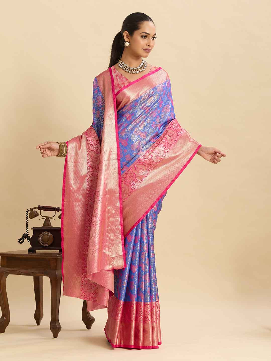Urban Pallu Woven Design Silk Blend Festive Saree
