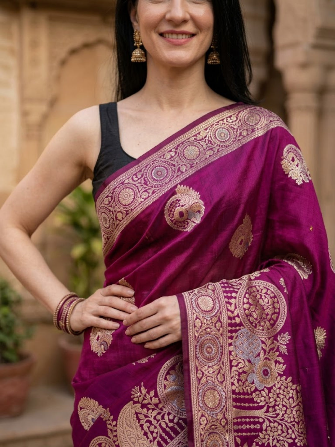 Urban Pallu Woven Design Silk Blend Traditional Saree