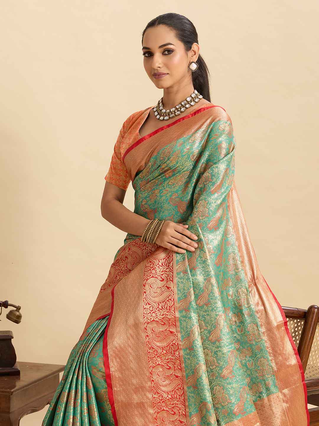 Urban Pallu Woven Design Silk Blend Festive Saree