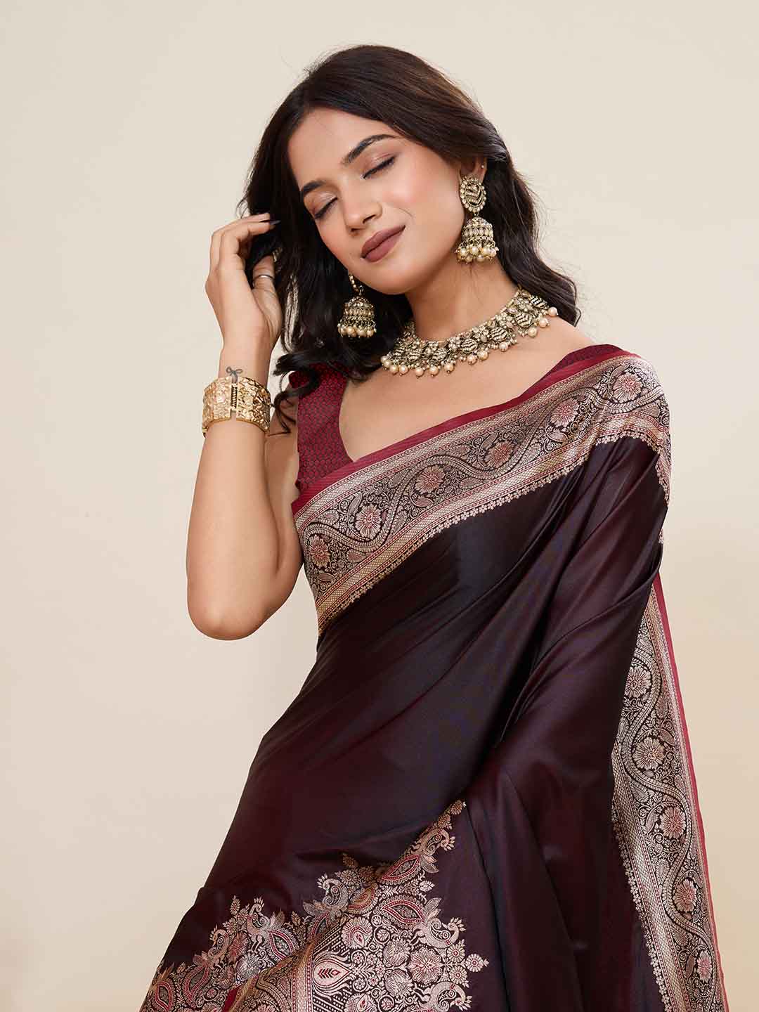 Urban Pallu Woven Design Silk Blend Party Saree