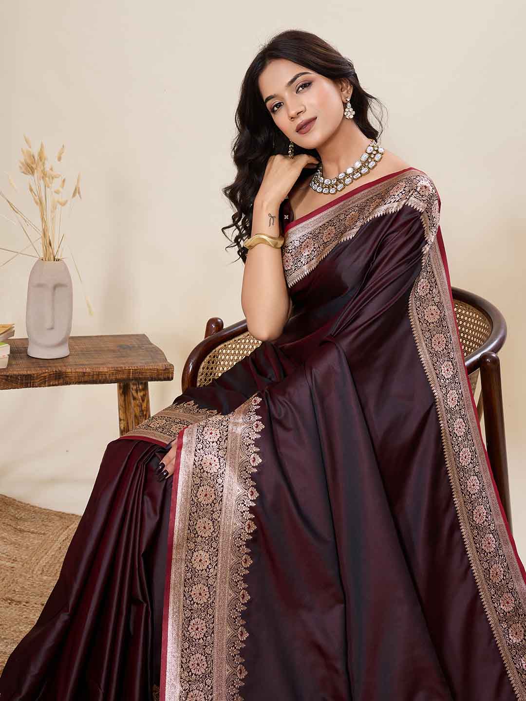 Urban Pallu Woven Design Silk Blend Party Saree