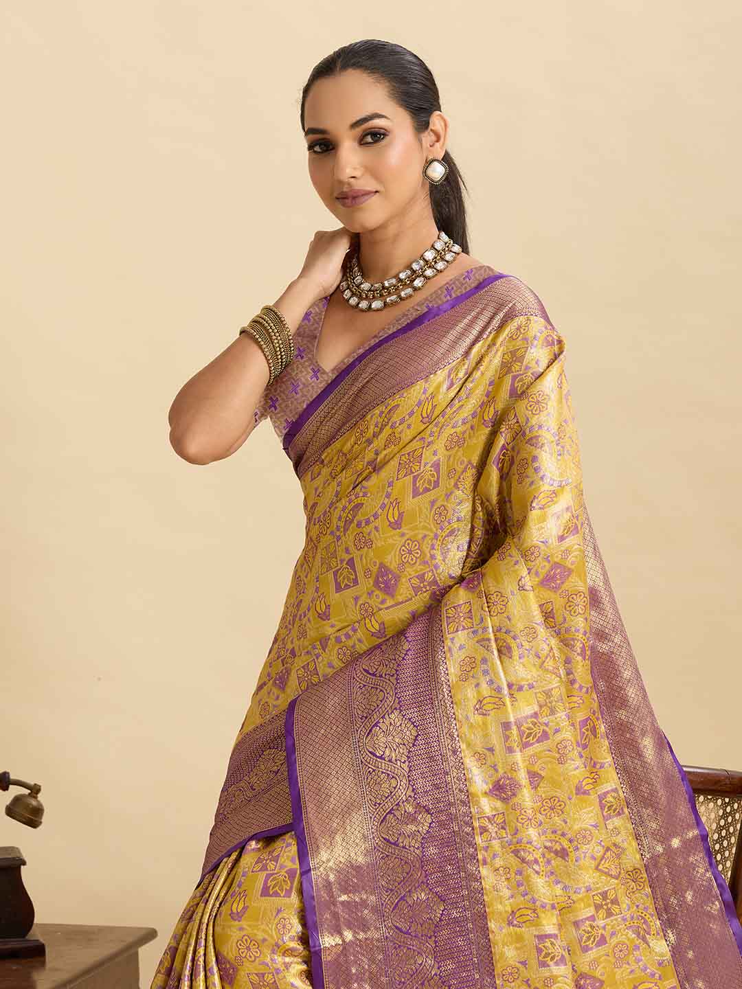 Urban Pallu Woven Design Silk Blend Party Saree