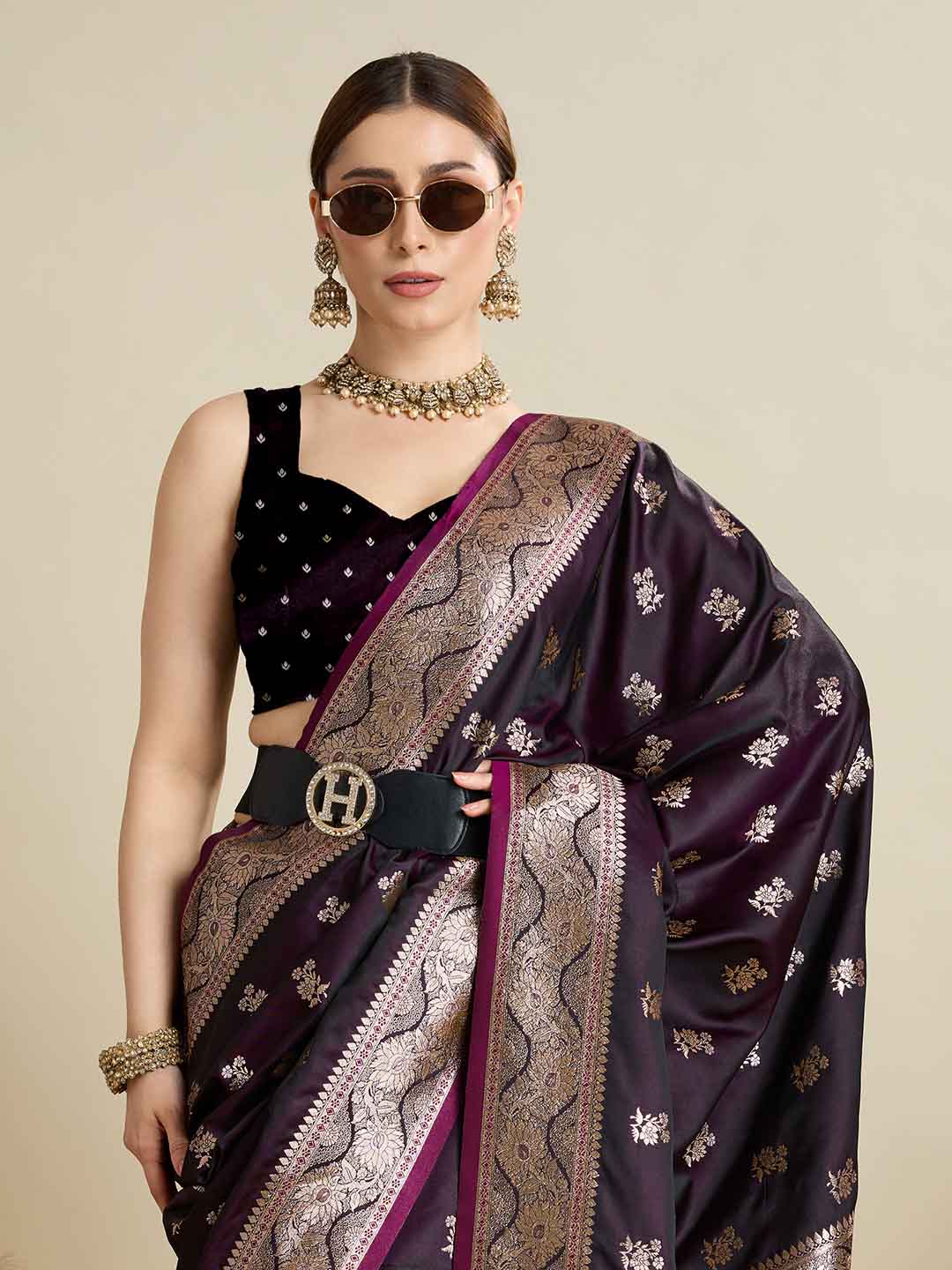 Urban Pallu Woven Design Silk Blend Party Saree
