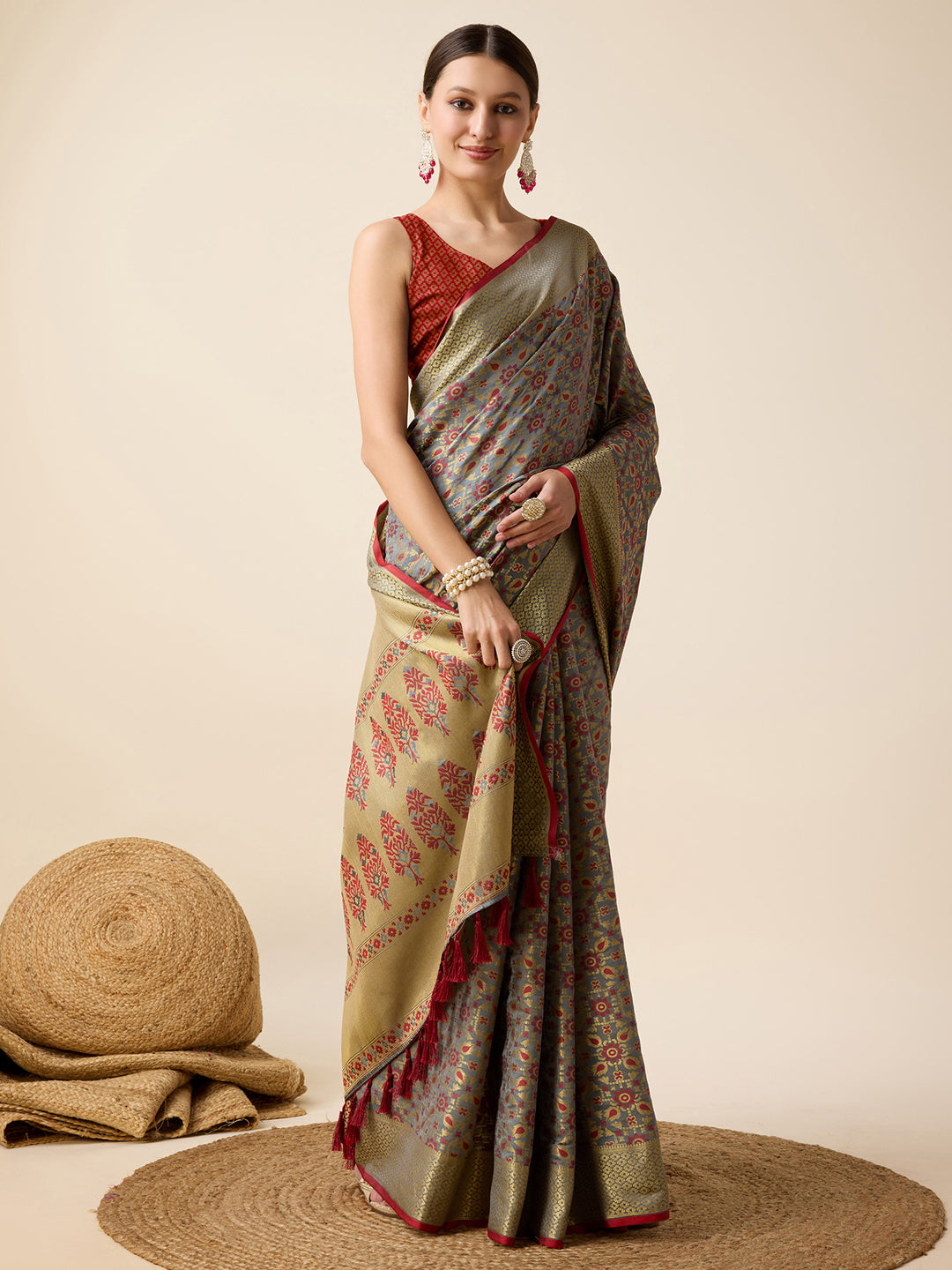 Urban Pallu Woven Design Silk Blend Party Saree