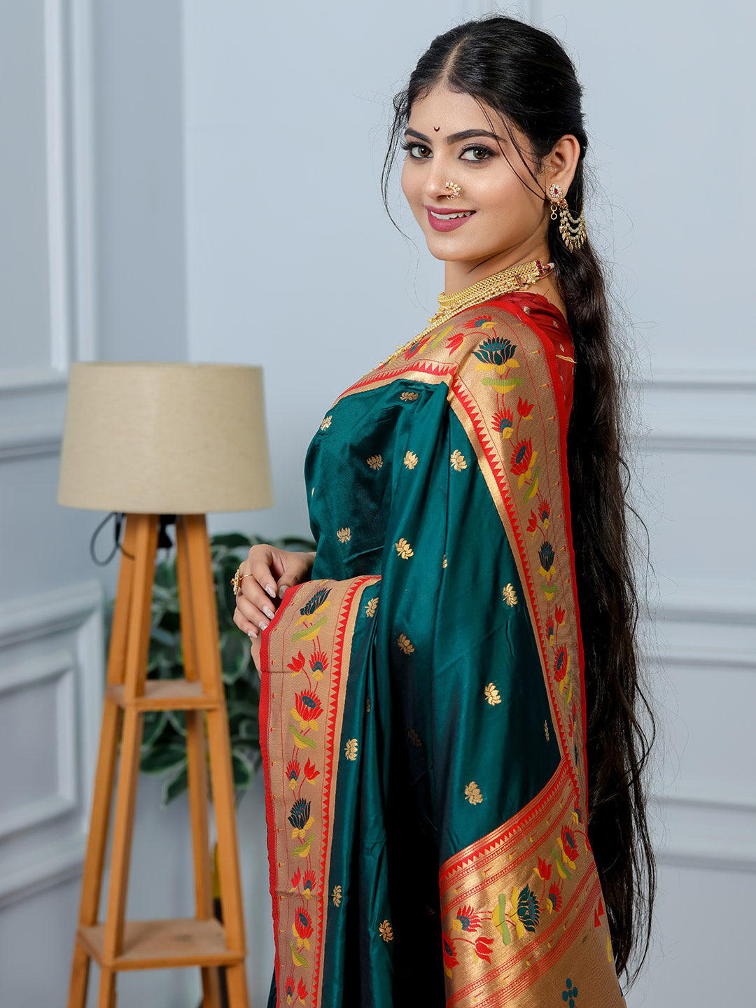 Urban Pallu Woven Design Silk Blend Traditional Saree