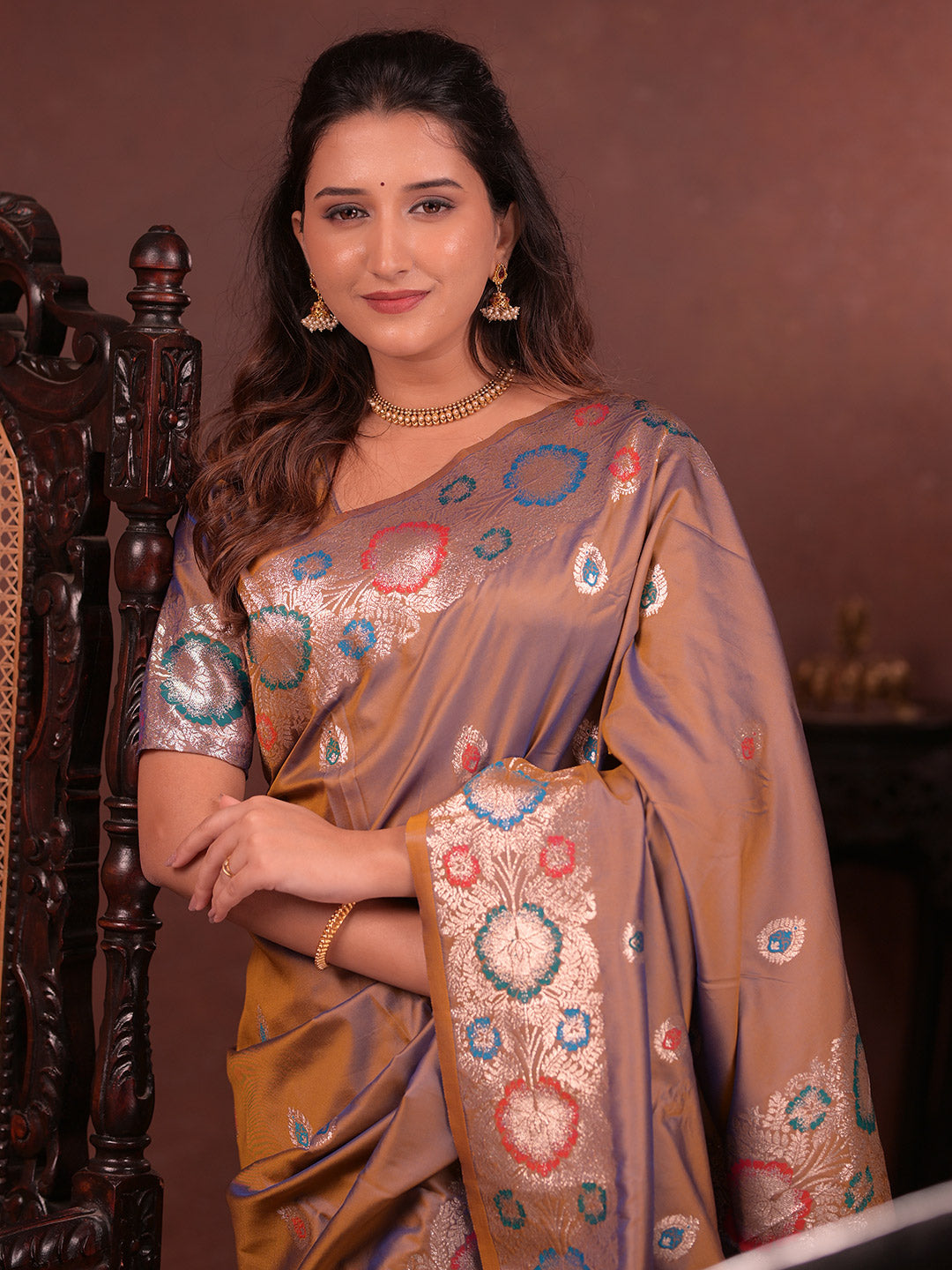 Urban Pallu Woven Design Silk Blend Traditional Saree