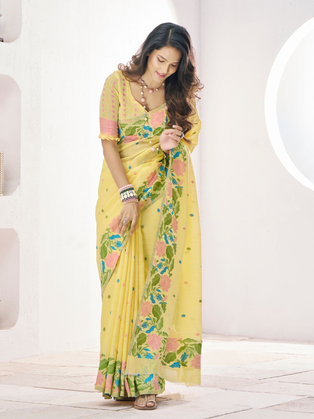 Urban Pallu Woven Design Silk Blend Daily Saree