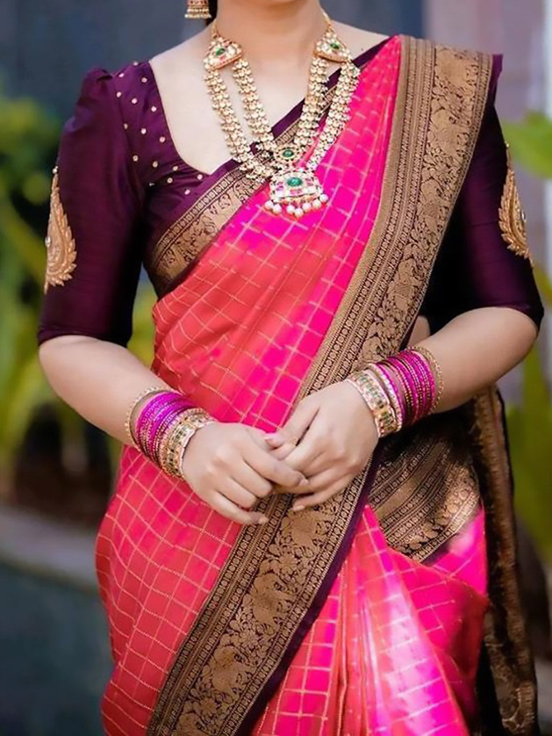 Urban Pallu Woven Design Silk Blend Traditional Saree