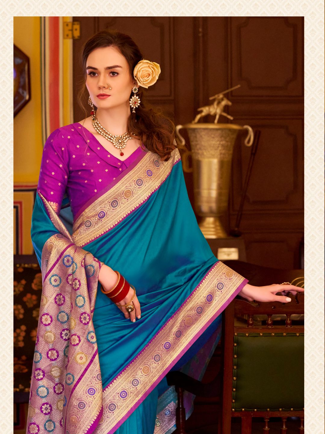 Urban Pallu Woven Design Silk Blend Daily Saree