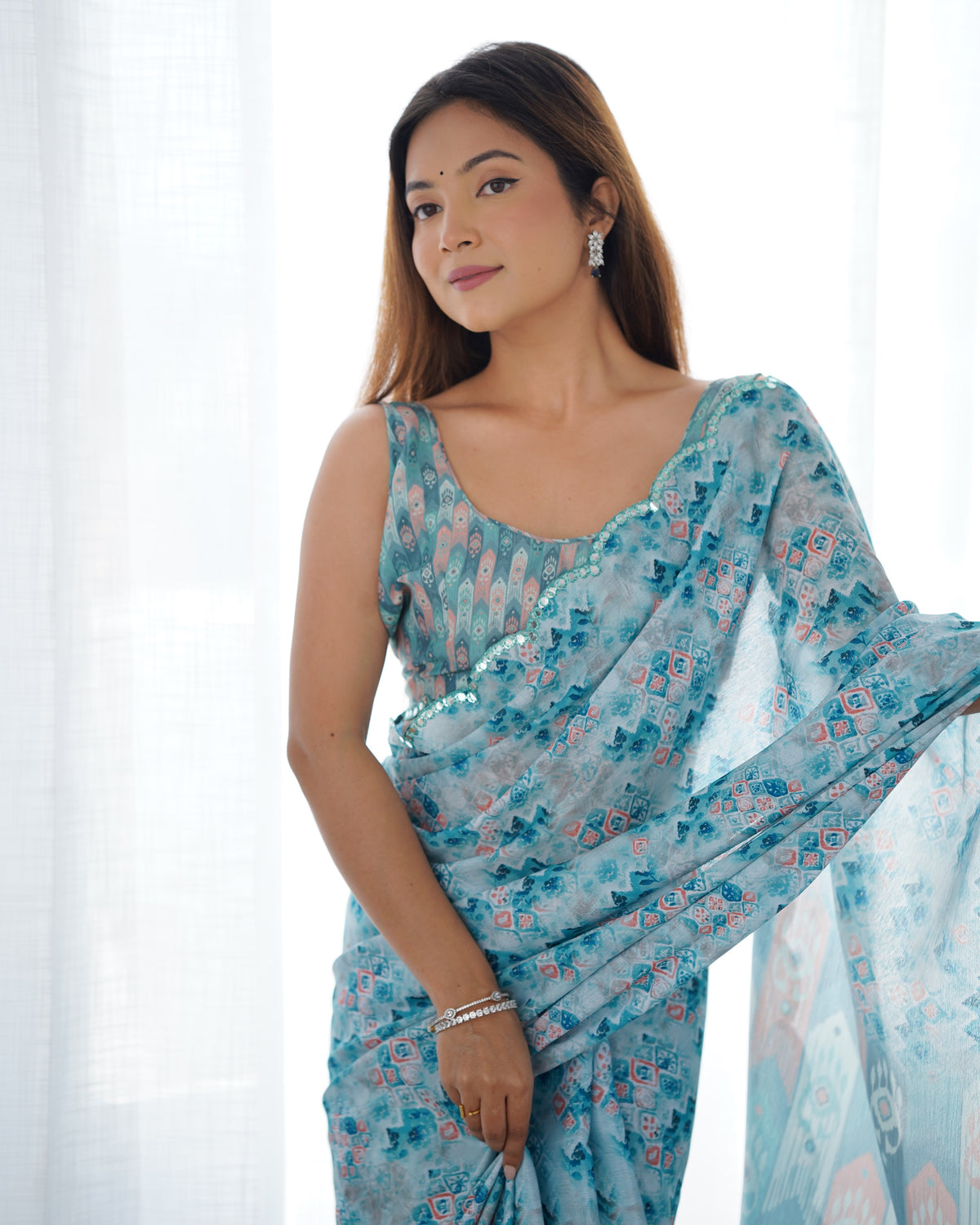 Urban Pallu Ethnic Motifs Sequinned Silk Blend Saree