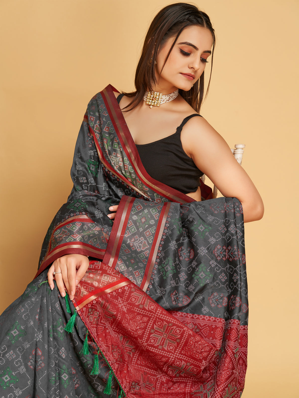 Urban Pallu Woven Design Silk Blend Party Saree