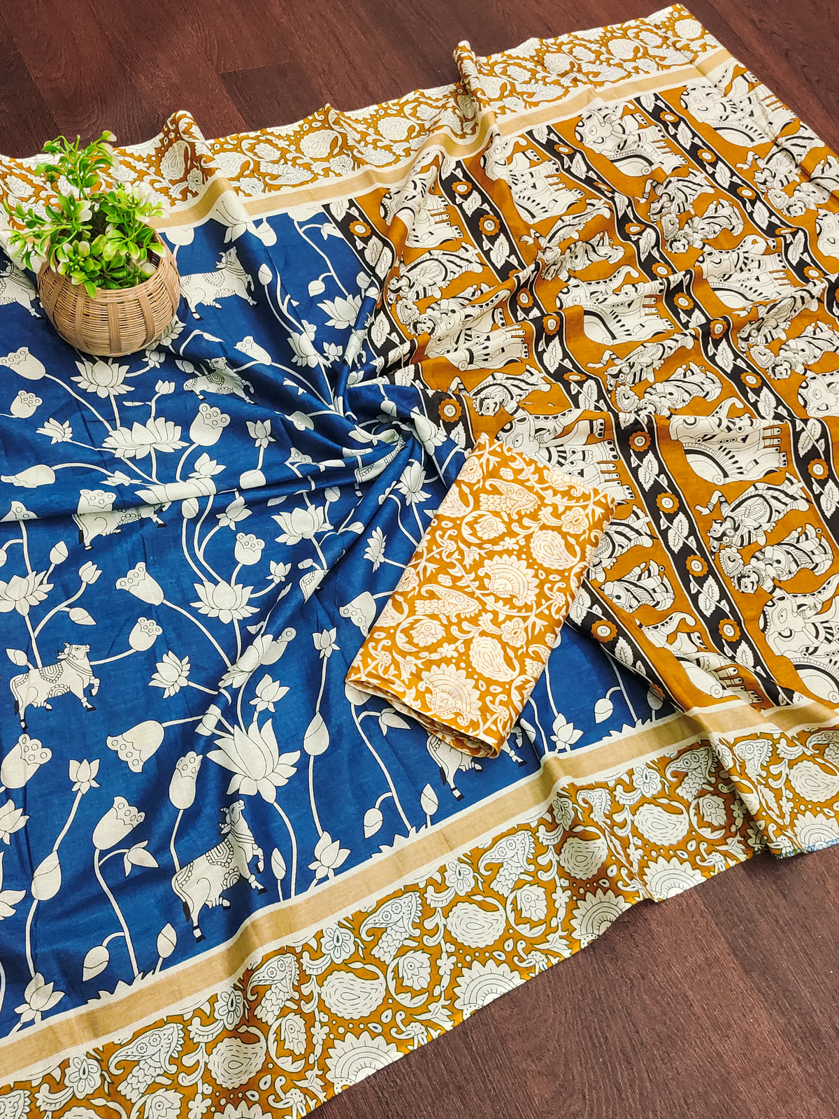 Urban Pallu Woven Design Pure Cotton Daily Saree