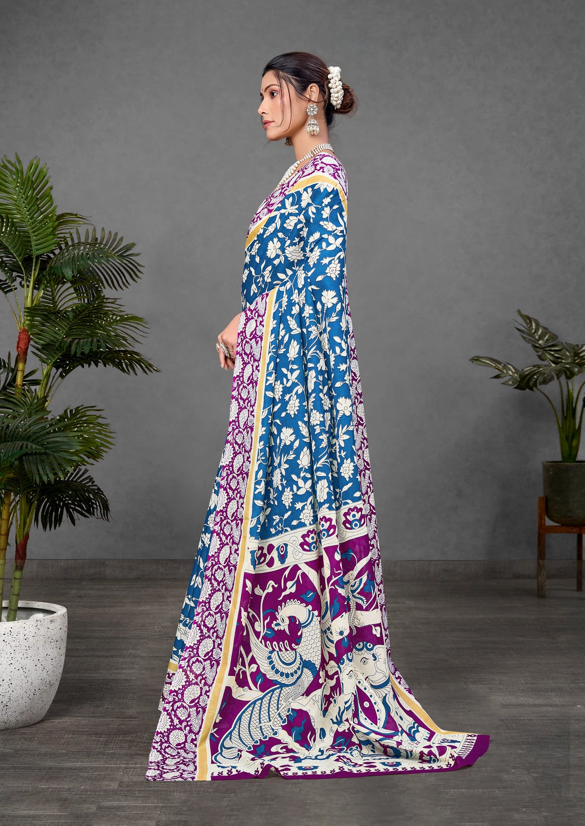 Urban Pallu Woven Design Pure Cotton Daily Saree