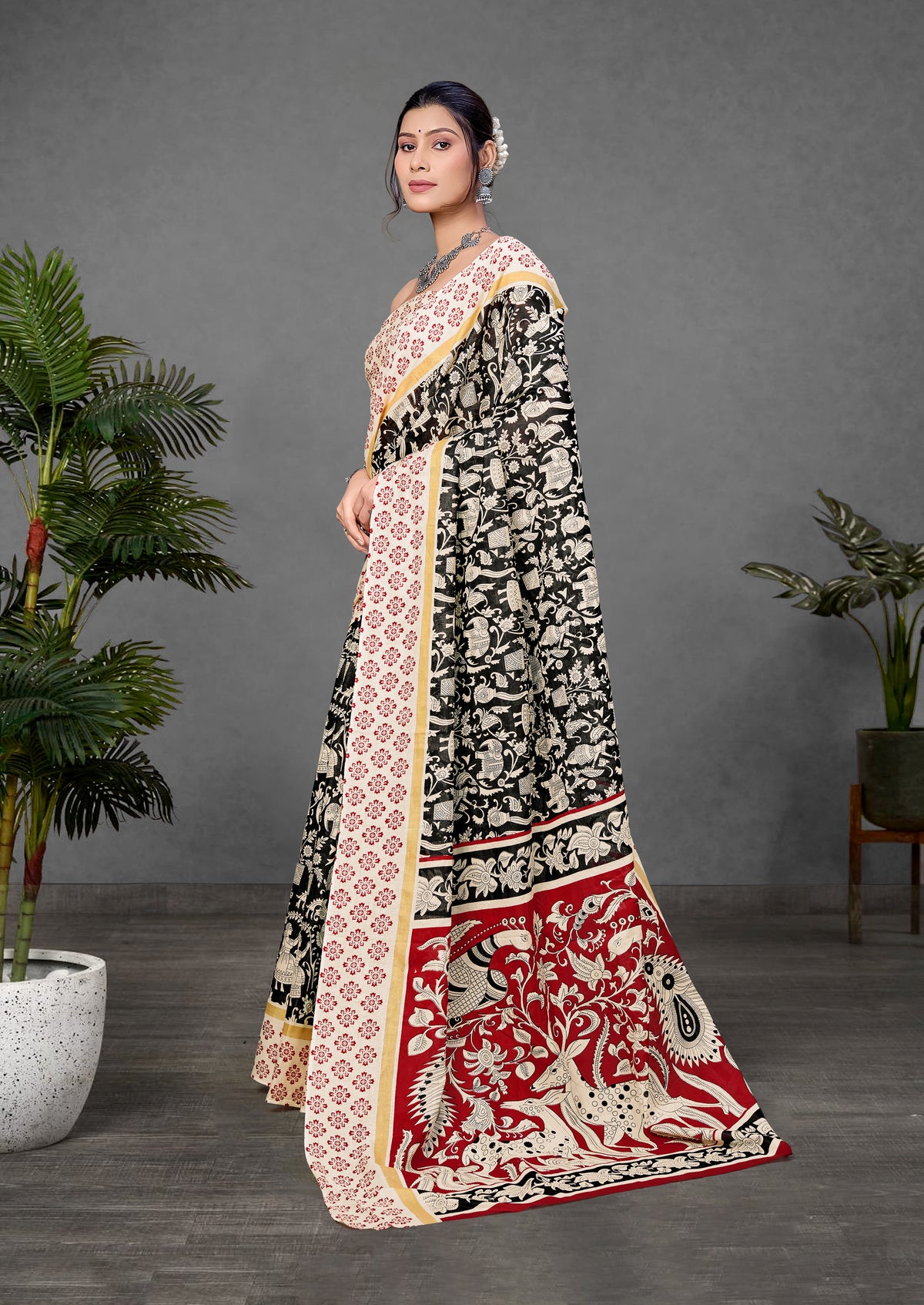 Urban Pallu Woven Design Pure Cotton Daily Saree