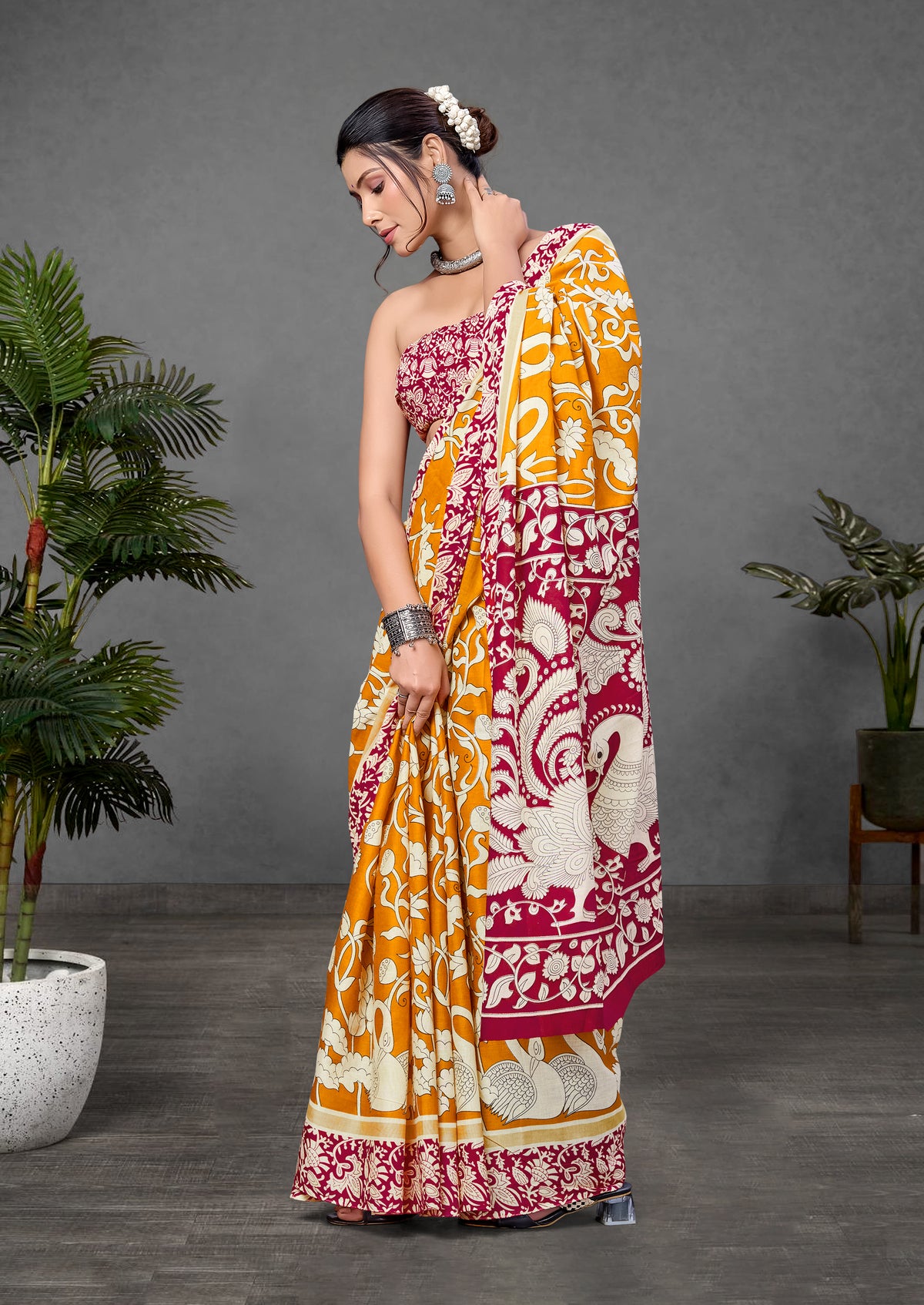 Urban Pallu Woven Design Pure Cotton Daily Saree